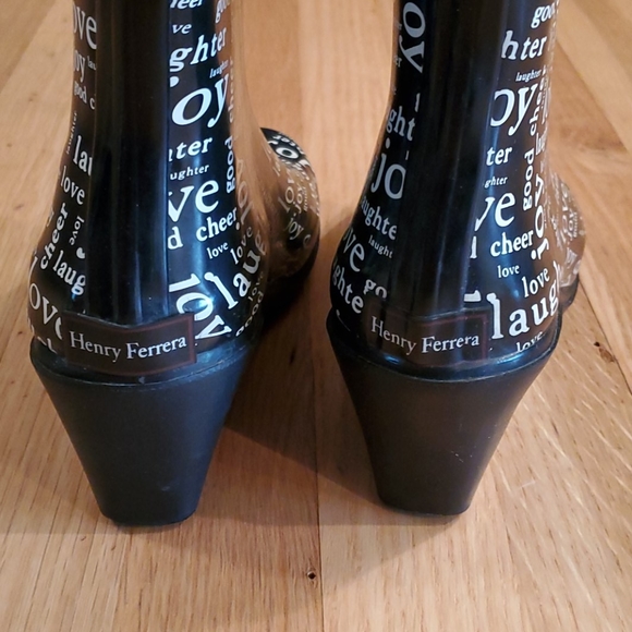 HENRY FERRERA RAIN BOOTS, WEDGE STYLE. - Picture 3 of 6